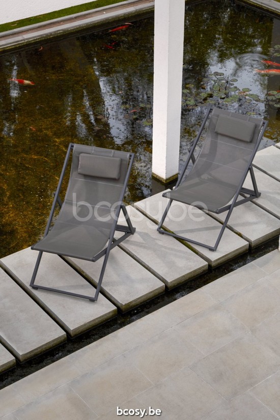 Diphano Alexa folding beach chair Aluminium Lava Frame single layer Textylene Quartz Fabric.