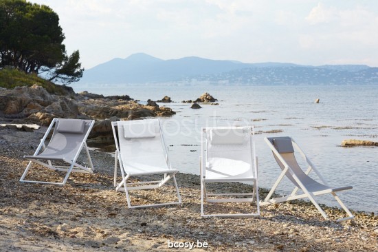 Diphano Alexa folding beach chair Aluminium White Frame single layer Textylene White Fabric.