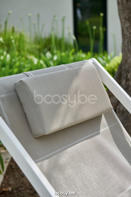 Diphano Alexa beach chairs Folding Deck chairs PCA White single layer Textylene Sand.