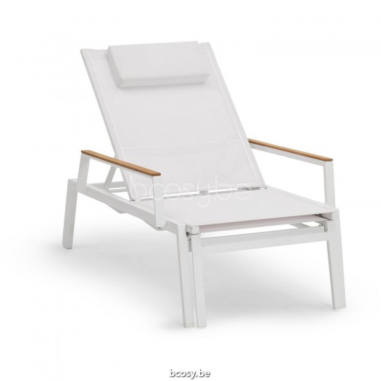 Diphano Selecta Stackable deck chair with wheels with teak arms Aluminium White Frame single layer Batyline White Fabric Armr.