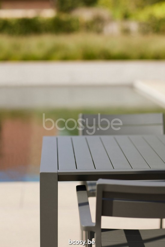 Diphano Metris tuintafel 226x90 Aluminium Lava Frame.
