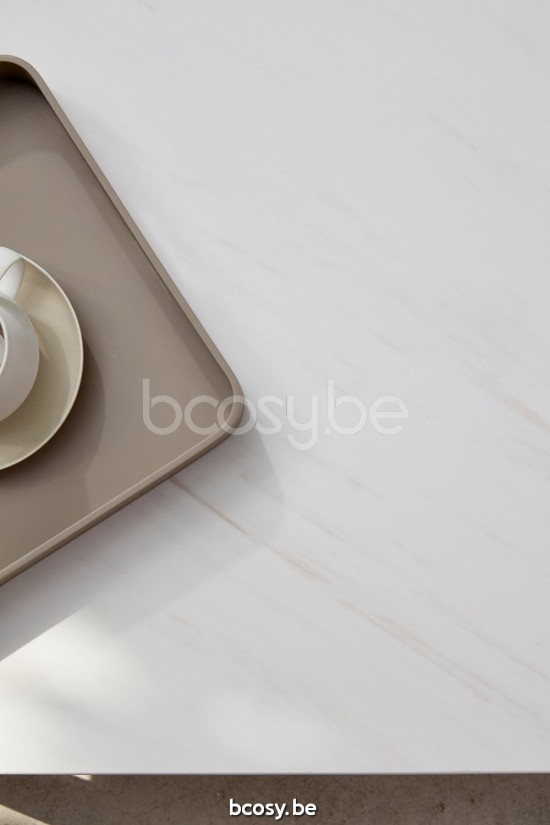 Diphano Switch salontafel S keramiek (140x62) Aluminium Wit Frame Tafelblad keramisch witte marmer 11 mm opgelegd.