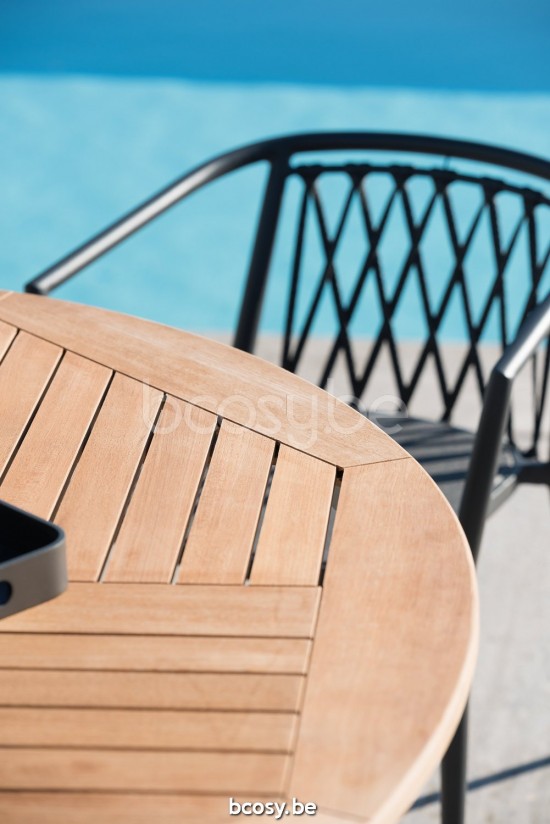 Diphano Alexa table de jardin ronde 148xR Cadre Aluminium Lava Dessus Teck naturel.