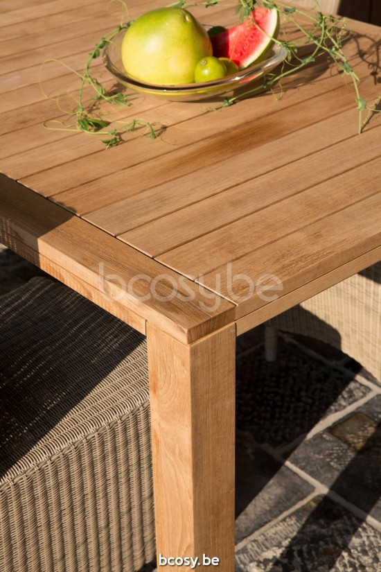 Diphano Natural tuintafel 90x90 Naturel Teak Frame Tafelblad Naturel Teak.