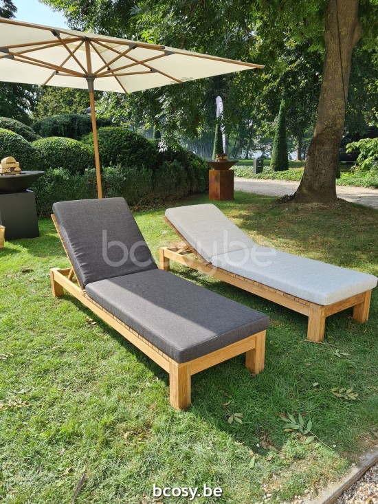 Jardinico AMALFI 250x250 Quadratischer Ampelschirm Strukturiertes Teakholz Aluminium Mast Stoff Natural Classic-Acryl solids.