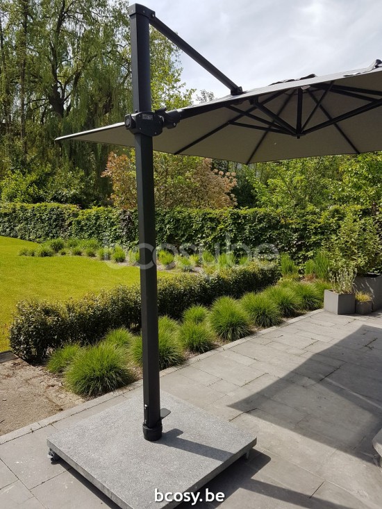 Jardinico ANTEGO 300x300 Quadratischer Freiarmschirm Anthrazit Mast Stoff Taupe Classic-Acryl solids.