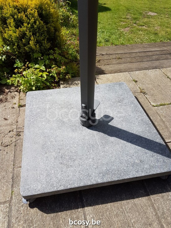 Jardinico ANTEGO Quadratischer Parasolfuss 125kg Black.