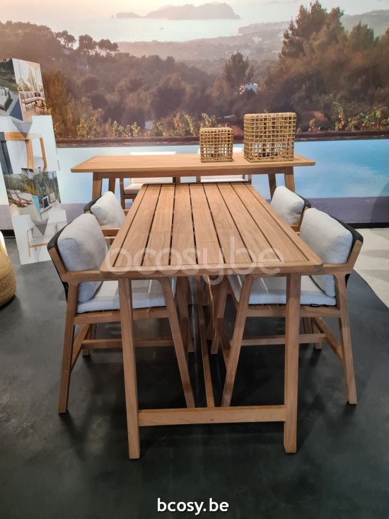 Jardinico FLEXX garden outdoor bar tables.