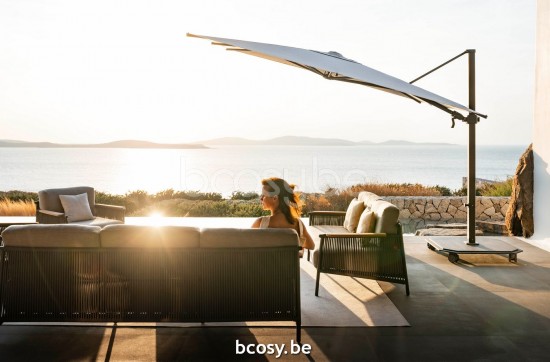 TUUCI OCEAN MASTER MAX SINGLE CANTILEVER 300x300 Cantilever Parasol.