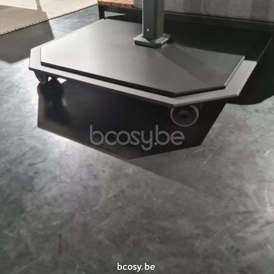 TUUCI OCEAN MASTER MAX SINGLE CANTILEVER 300x300 Cantilever Parasol.