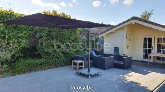 Jardinico JCP301 300x300 Parasol Deporté Mât Antracite Toile Pitch Sunbrella Plus Marine.