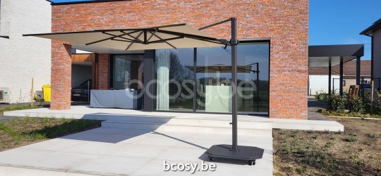 Jardinico JCP301 300x300 Quadratischer Freiarmschirm Schwarzer Mast Stoff Cotton Sunbrella Plus Marine.