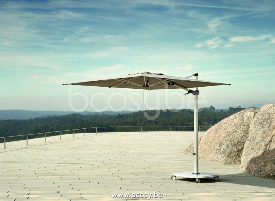 TUUCI OCEAN MASTER MAX SINGLE CANTILEVER 260x260 Cantilever Parasol.