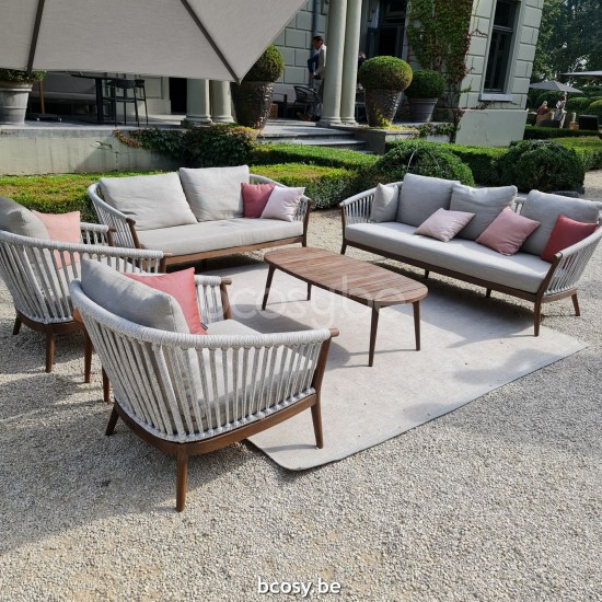 Jardinico LEGNA Rechteckiger Couchtisch Sable Teakholz.