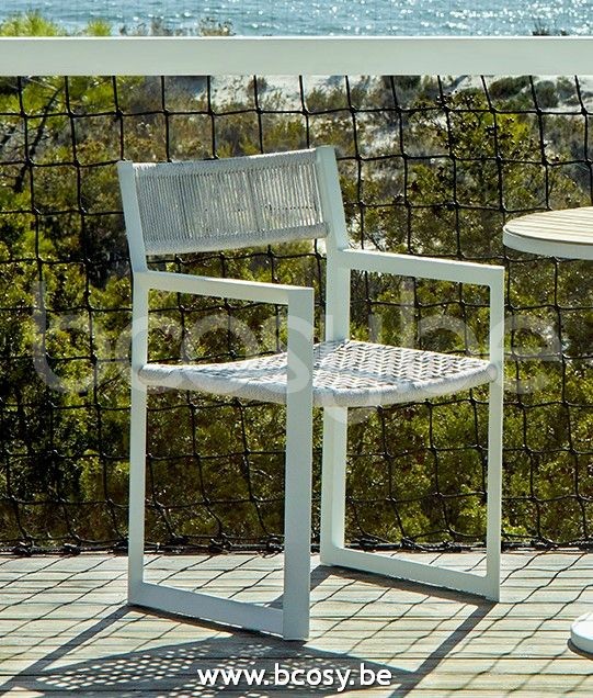 Jardinico MANTRA BISTRO Aussensessel Gartensessel gartenstuhl gartenstuehle mit armlehne.