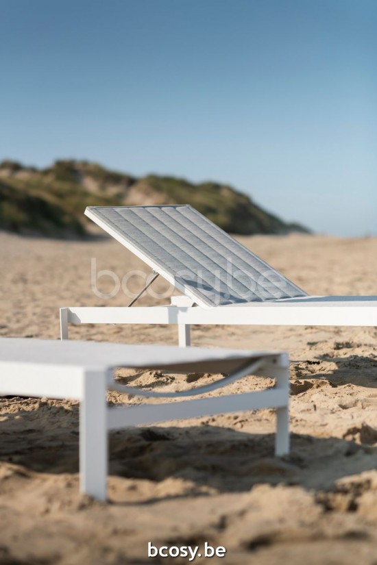 Jardinico MANTRA BISTRO Sunlounger White - Silver Textile.