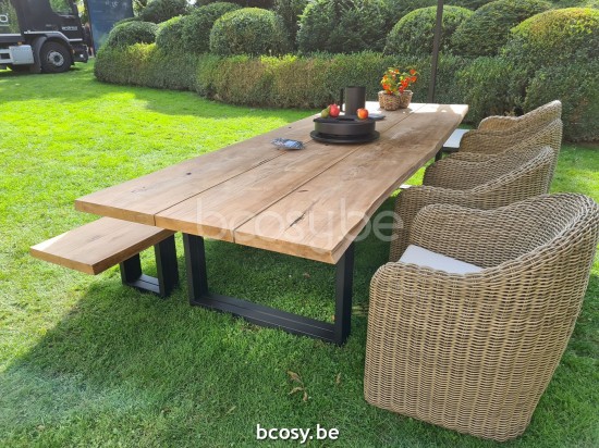 Jardinico NATURE Gartentisch mit Tischplatte aus Teakholz.