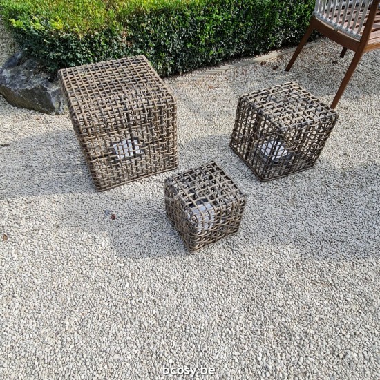 Jardinico SOLORE Quadratischer Led-beleuchtung Grote Kubus Taupe.