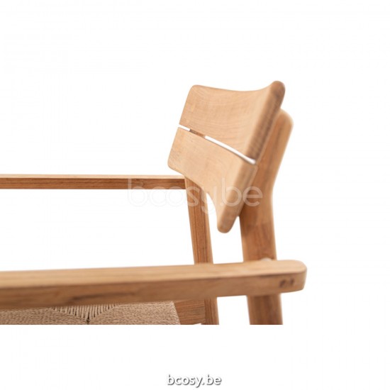 Jati Kebon Lynn Teak Gartenstuhl mit Armlehnen.