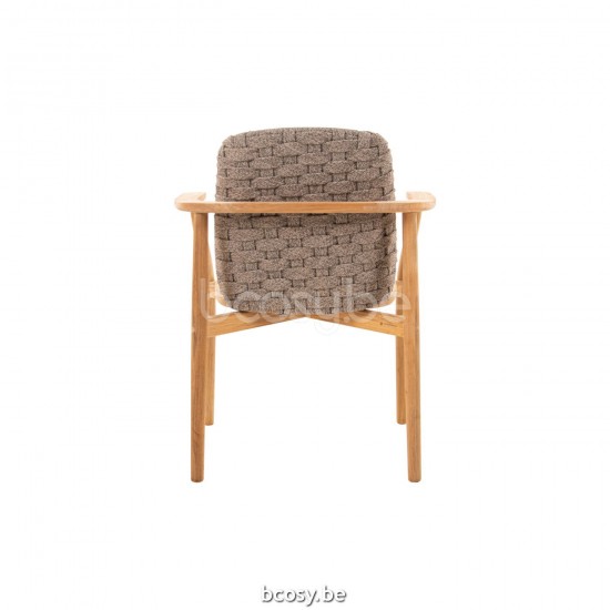 Jati Kebon Boho Gartenstuhl mit Armlehnen.