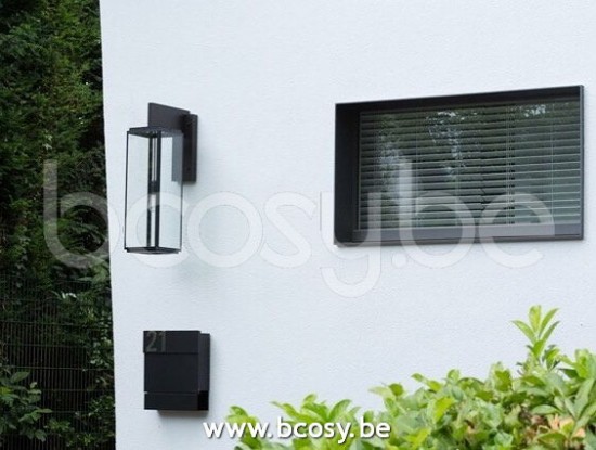 Tekna Nautic ILFORD WALL ON BRACKET 700-donker brons-helder glas.