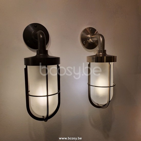 Tekna Nautic DOCKLIGHT WALL-messing vernikkeld-matglas.