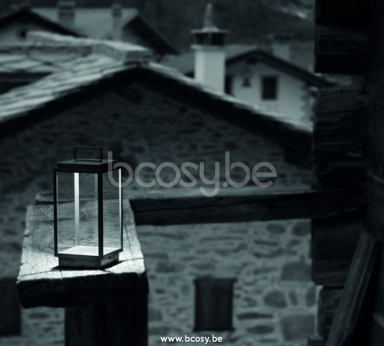 Tekna Nautic BLAKES TABLE LAMP-2700K gelakt flessengroen-helder glas.