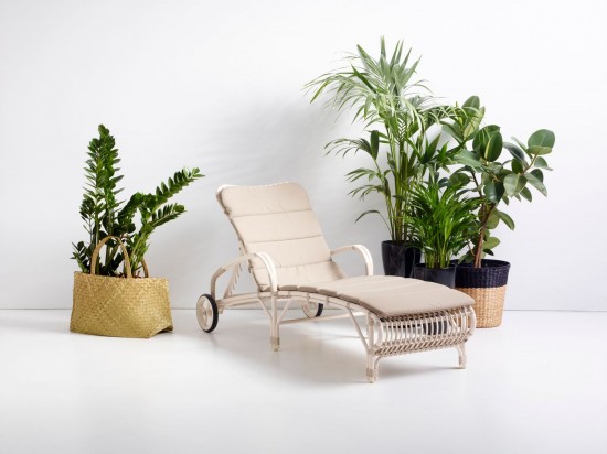 Vincent Sheppard Lucy Zonnebed Met Armen.