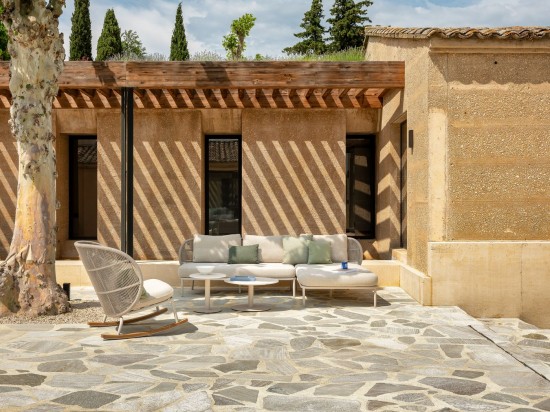 Vincent Sheppard Kodo Garden outdoor rocking chairs Dune White Aluminium frame Dune White Rope Polypropylene.