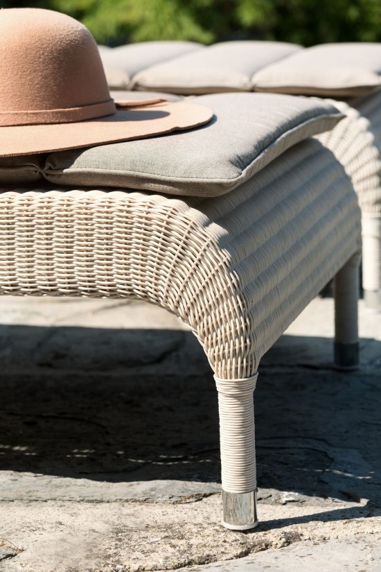 Vincent Sheppard Safi Sonnenliege Alte Spitze Flechtwerk Polyethylen.