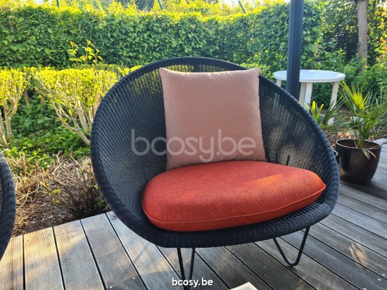 Vincent Sheppard Gipsy Cocoon Tuinstoelen Zwart Stalen frame Zwart Wicker Polyethyleen.