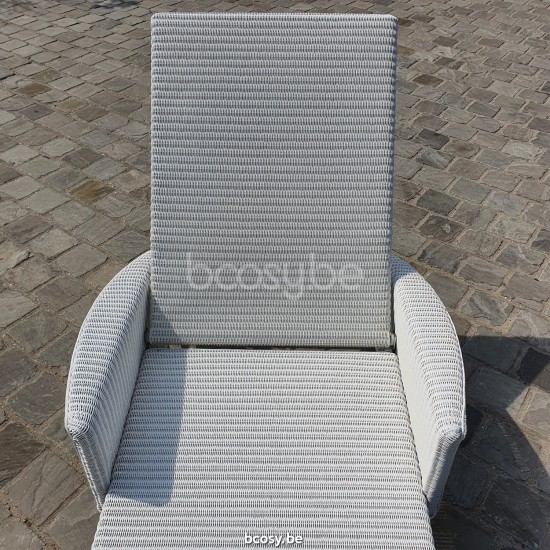 Vincent Sheppard Dovile Bain de soleil avec bras Lloyd Loom Neige.