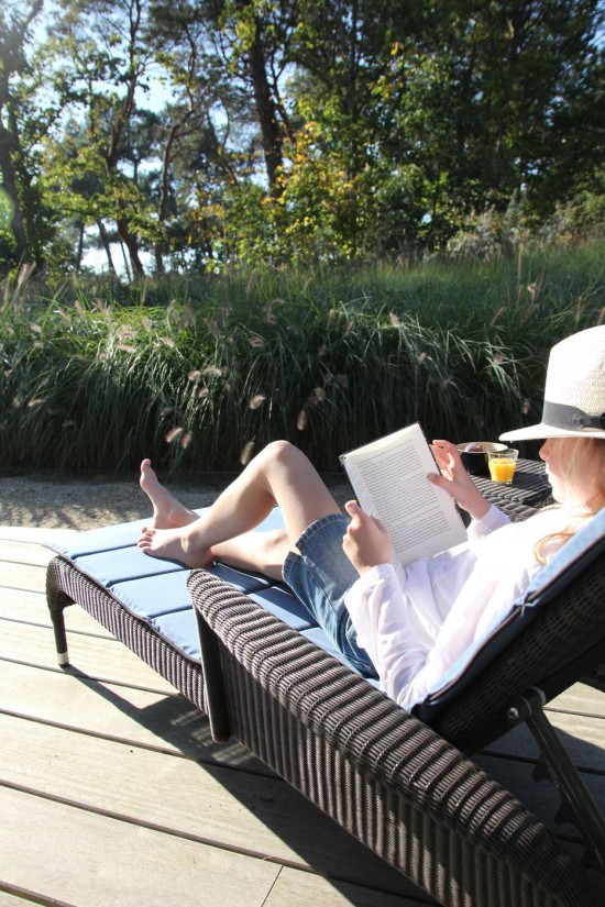 Vincent Sheppard Dovile Bain de soleil avec bras Lloyd Loom Oyster.