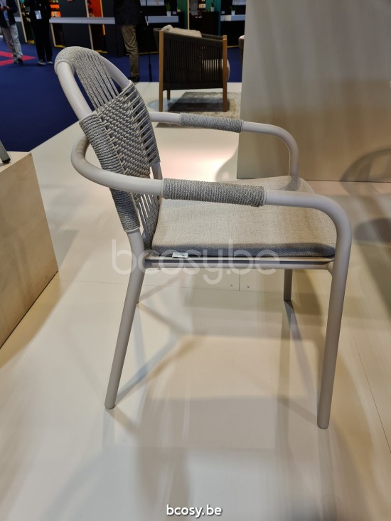 Vincent Sheppard Cleo Armstoel Dune White Aluminium frame.