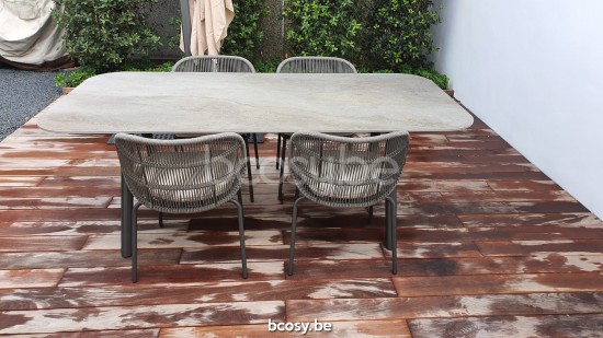 Vincent Sheppard Chaise KODO - Gris Fossile Kodo Chaise cadre en Aluminium Gris fossile Corde Gris fossile Polypropylène.