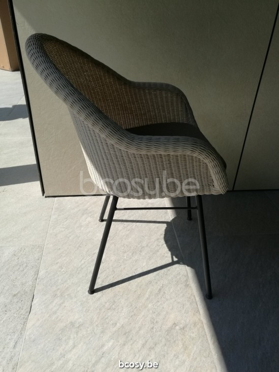 Vincent Sheppard Edgard fauteuils de jardin avec accoudoirs cadre en Acier A Revêtement en poudre noir Tressage Vieille dente