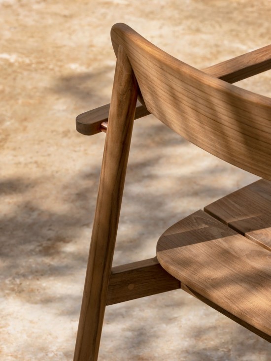 Vincent Sheppard Freya Armstoel Onbehandeld Teak Houten frame.