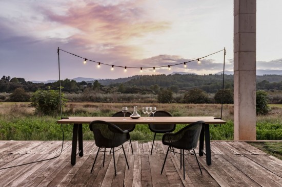 Vincent Sheppard Light My Table Aussenhaengeleuchten Aussenhaengelampen AussenPendelLeuchten Rahmen aus Schwarz Stahl.