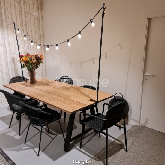 Vincent Sheppard Light My Table Rahmen aus Schwarz Stahl.