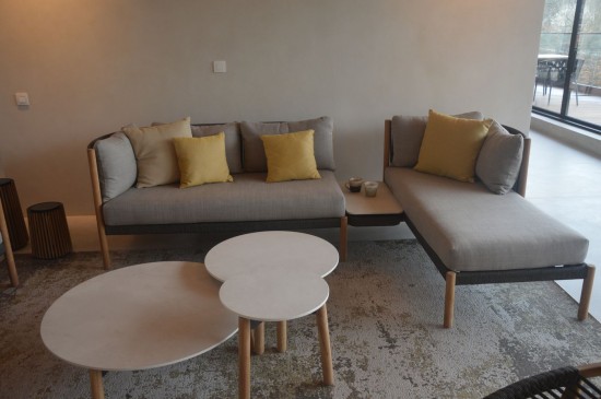 Vincent Sheppard Lento Tables d'appoint de jardin cadre en Teck Non traité Dia 45.