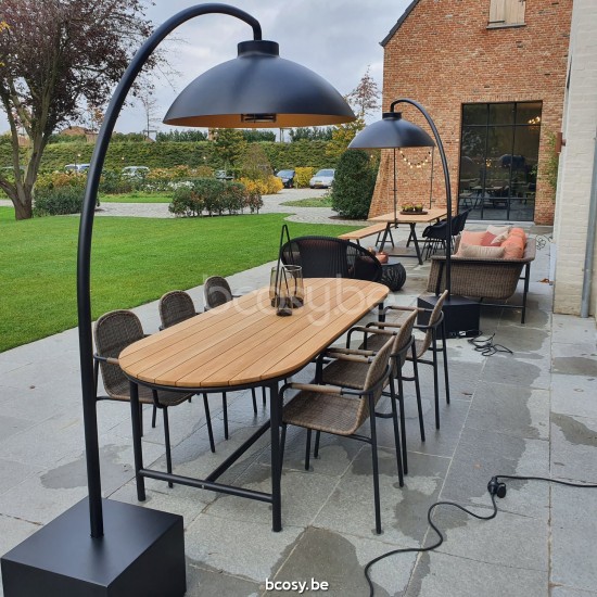 Vincent Sheppard Wicked Gartentisch 250x90 Rahmen aus Schwarz Aluminium Tischplatte Unbehandelt Teakholz.