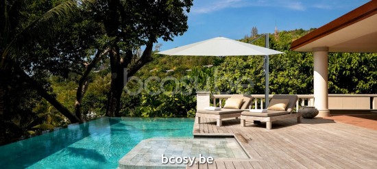 TUUCI Parasols suspendus deportés pendants décentrés à mât libre flottants en aluminium.