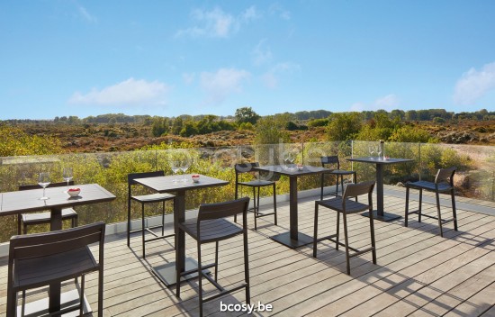 Diphano Metris Theken Bistrotisch M (72x72) Aluminium Lava Gestell.