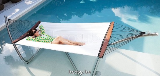 TUUCI Garden outdoor sunbeds daybeds in aluminium.