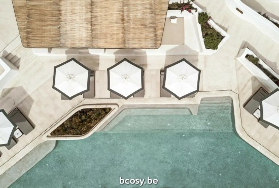 TUUCI Parasols droits à mât central en aluminium.