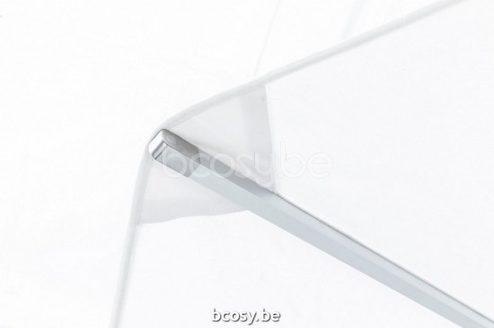 TUUCI Parasols droits à mât central en aluminium.