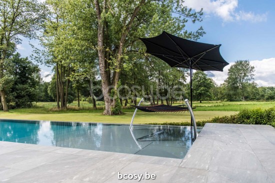 TUUCI Central centre aluminium pole Market sunshades Umbrellas.