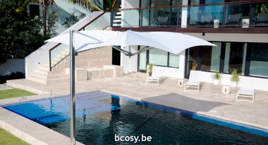 TUUCI vrijstaande zwevende aluminium parasols.