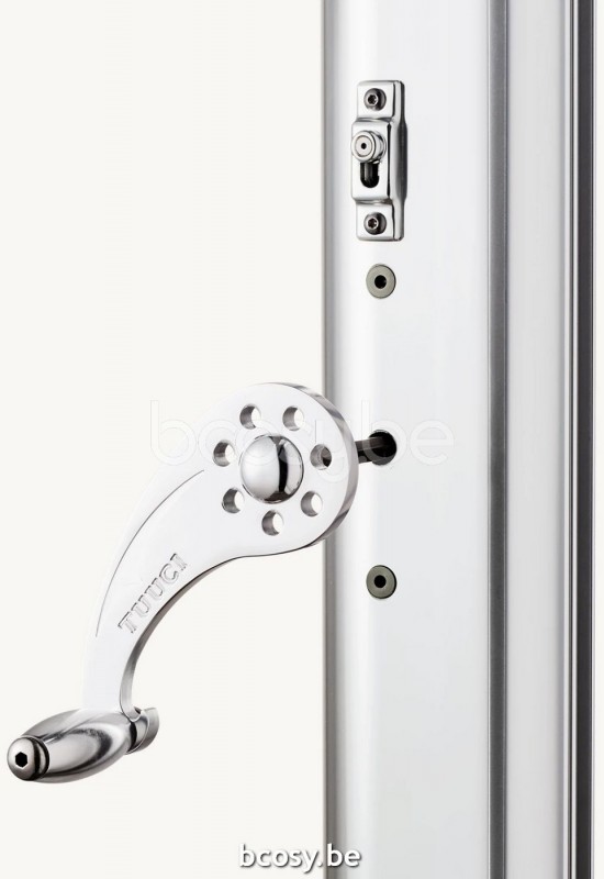 TUUCI Parasols suspendus deportés pendants décentrés à mât libre flottants en aluminium.