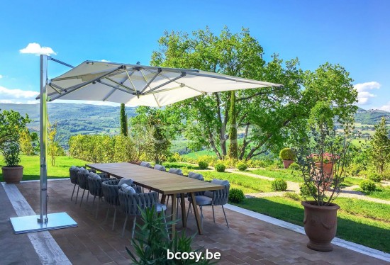 TUUCI Parasols suspendus deportés pendants décentrés à mât libre flottants en aluminium.